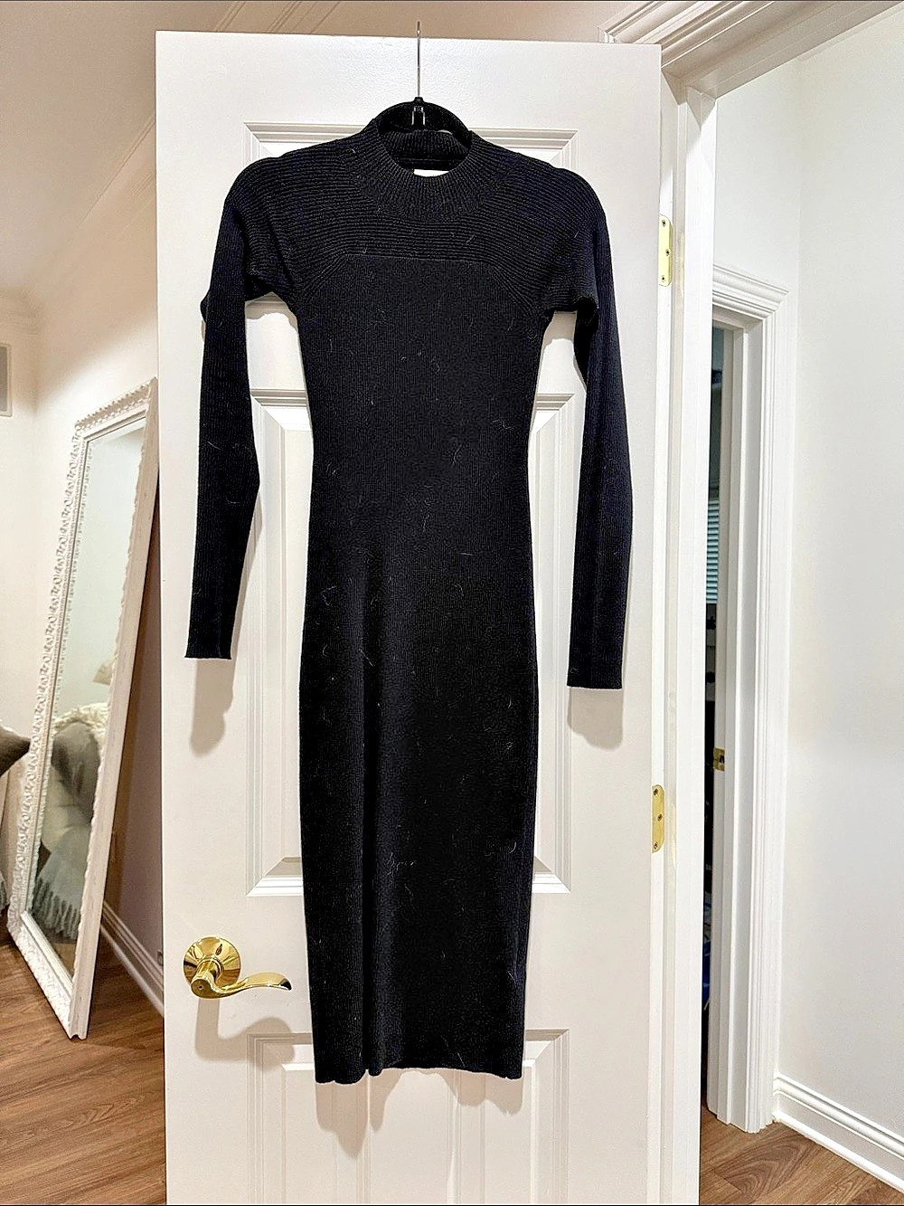 Wilfred Ribbed Midi Dress with Open Back Cutout in Black Size XS Like New